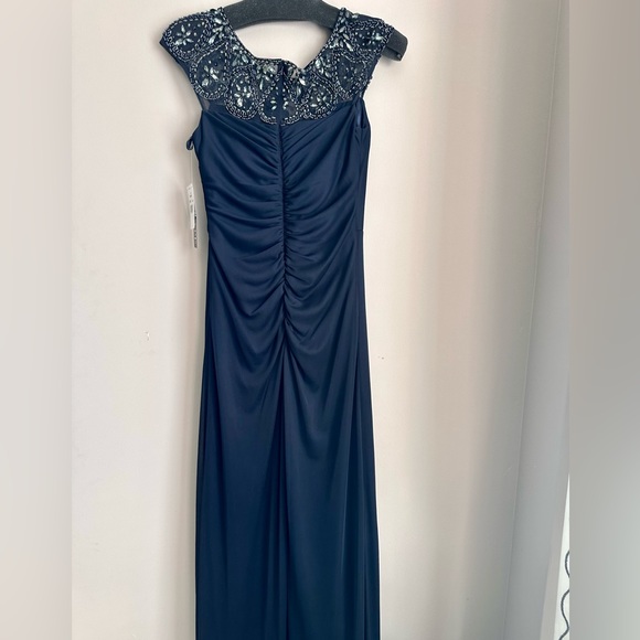 NWT XSCAPE Beaded Ruffled Long Party Dress Navy Blue Size 4/S - Picture 7 of 8